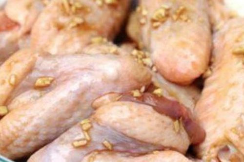 Trổ tài với cách làm cánh gà cháy tỏi ngon, thơm nức mũi