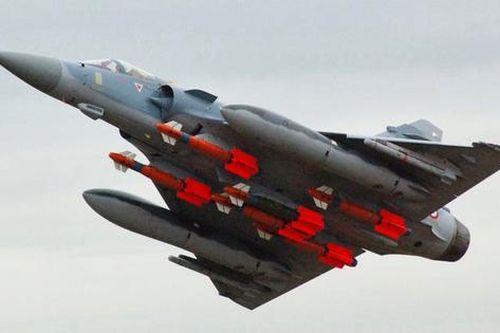 Ukraine nâng cấp tiêm kích Mirage 2000 với bom dẫn đường AASM