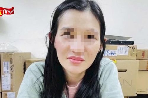 Bắt đối tượng bị truy nã đặc biệt khi vừa xuống máy bay