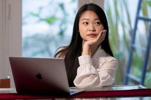 Bị sa thải ở tuổi 35, nhân sự TP.HCM vẫn quyết không 'hạ giá' tìm việc