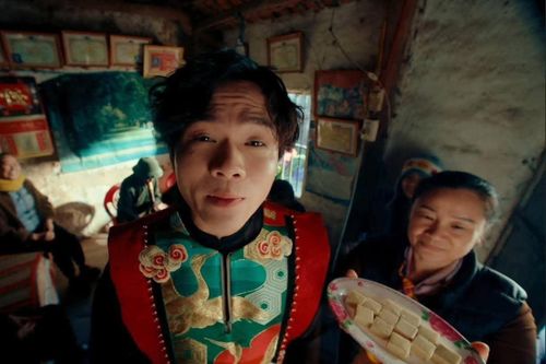 Món ăn duy nhất được 'flex' trong MV tiền tỷ Bắc Bling