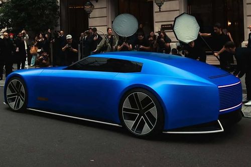 Jaguar Type 00 chưa thành hình đã lăn bánh trên đường phố