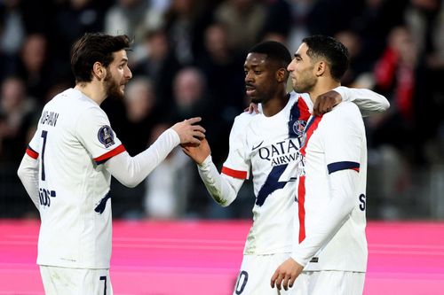 PSG mang 'tinh thần Barca' đến Liverpool
