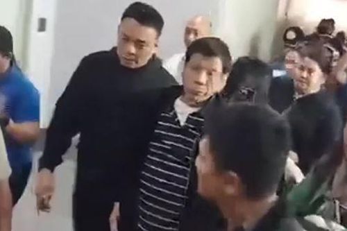Cựu tổng thống Duterte bị bắt tại sân bay