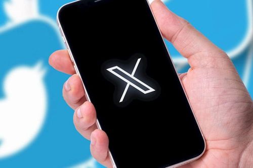 X bị tấn công mạng