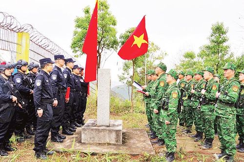 Đối ngoại biên phòng vun đắp tình hữu nghị, đoàn kết