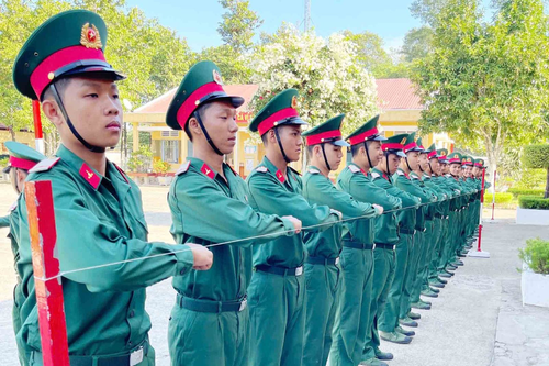 Kinh nghiệm tổ chức huấn luyện chiến sĩ mới ở Lữ đoàn Phòng không 77