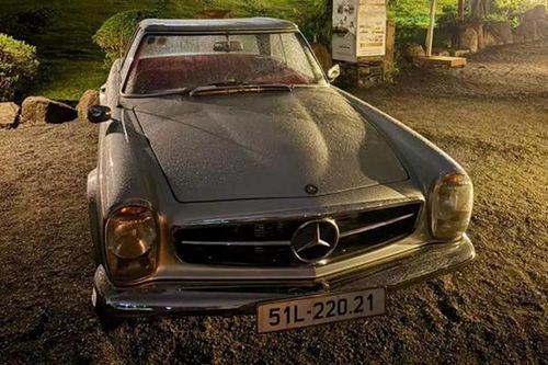 'Xế cụ' Mercedes-Benz 250SL siêu độc của ông Đặng Lê Nguyên Vũ