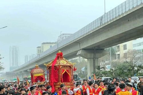 Hà Nội: Tắc đường xem đoàn rước kiệu Lễ hội 5 làng Mọc