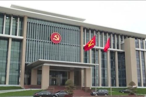 Quảng Bình tạm dừng luân chuyển, bổ nhiệm, giới thiệu cán bộ ứng cử giữ chức vụ cao hơn