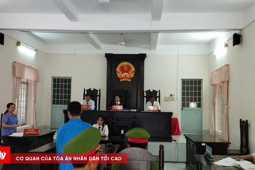 Vừa chém người lại tiếp tục đi trộm cắp tài sản