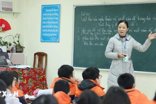 Bộ Giáo dục và Đào tạo tuyển 32 giáo viên đi dạy tiếng Việt tại Lào