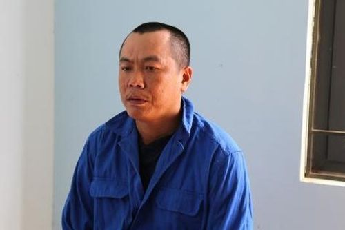 Bắt 3 đối tượng cầm dao chém người ở quán nhậu