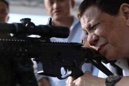 Hơn 6.000 người Philippines thiệt mạng như thế nào trong một chiến dịch của cựu Tổng thống Duterte?