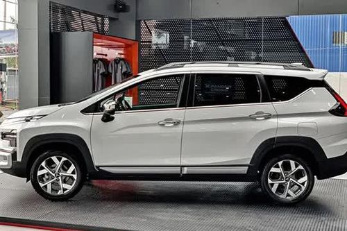 Xe gầm cao 7 chỗ tiết kiệm nhiên liệu, giảm giá gần 80 triệu tại Việt Nam