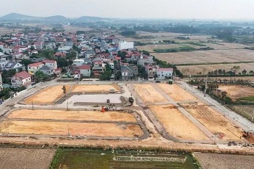 Lô đất bị thổi 30 tỷ đồng mỗi mét vuông, giá đấu lại thấp hơn cả trăm lần
