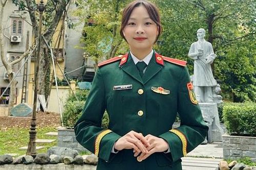 'Bóng hồng' duy nhất trong số 10 gương mặt trẻ tiêu biểu toàn quân