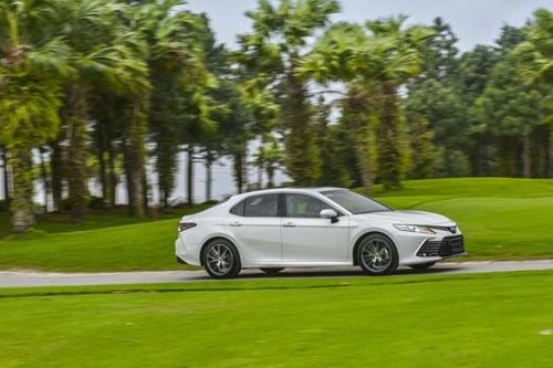 Quan điểm về thuế suất với dòng xe ô tô hybrid