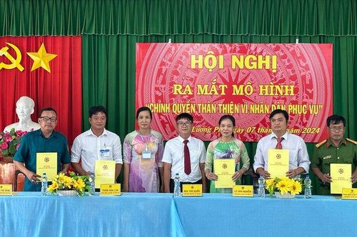 Điểm sáng từ mô hình 'Chính quyền thân thiện, vì Nhân dân phục vụ'