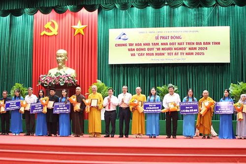Học tập Bác Hồ, Bác Tôn chăm lo đời sống Nhân dân