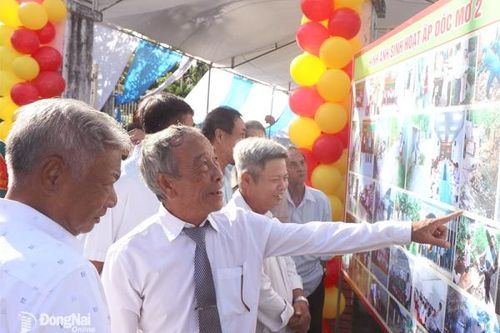 Giảm nghèo từ những câu lạc bộ liên thế hệ tự giúp nhau