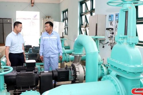 Đảm bảo nước sạch phục vụ nhân dân