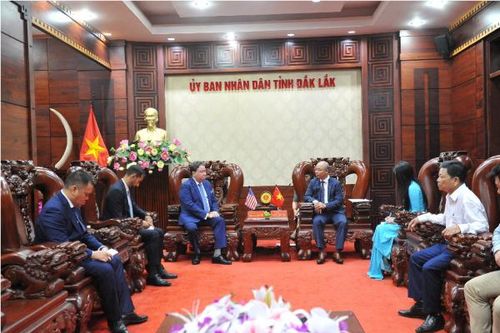 Lãnh đạo tỉnh Đắk Lắk tiếp Đại sứ Hoa Kỳ Marc Evans Knapper