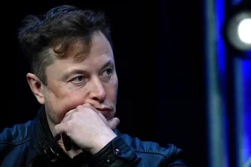 Tỷ phú Elon Musk cáo buộc X bị tấn công mạng quy mô lớn