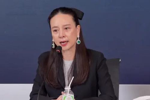 Madam Pang bật khóc, tiết lộ chấn động về bóng đá Thái