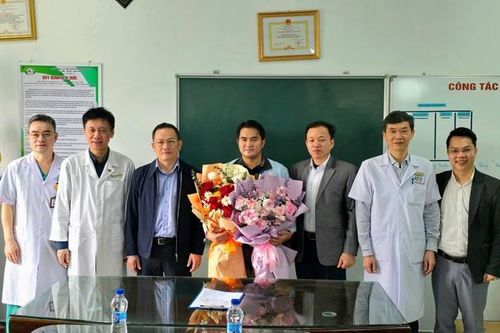 Cứu sống bệnh nhân người Lào bị sốc nhiễm khuẩn, suy đa tạng