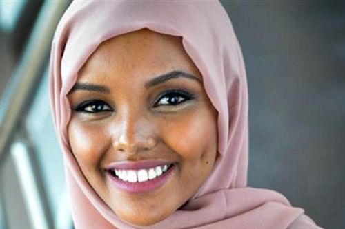 Halima Aden, 'viên ngọc Somalia'