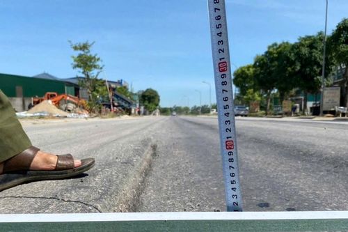 Đường 35m sụt lún sau gần 7 năm sử dụng