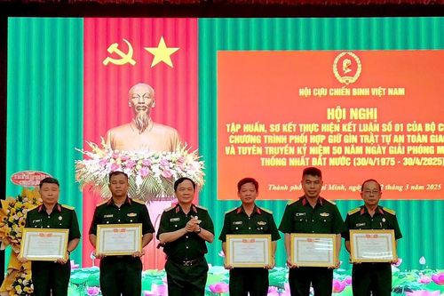 Nhiều sáng kiến, mô hình cựu chiến binh với văn hóa giao thông
