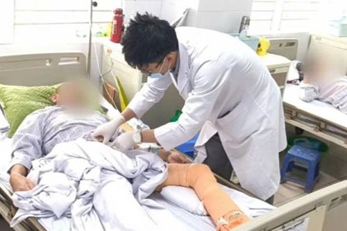 Một lái tàu biển bị nhiễm vi khuẩn ăn thịt người