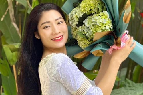 Hoa khôi bóng chuyền Phạm Thị Yến đón tin vui sau cúp Hoa Lư Bình Điền 2025, sẵn sàng cho hành trình mới