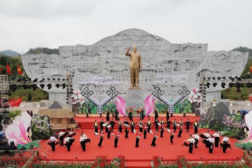 Sơn La: Rộn ràng lễ hội mùa hoa Ban năm 2025
