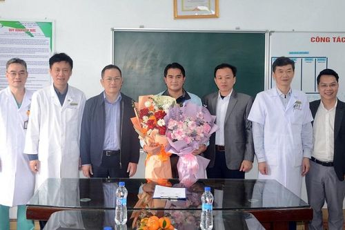 Cứu sống bệnh nhân người Lào có nguy cơ tử vong cao do bị sốc nhiễm khuẩn, suy đa tạng