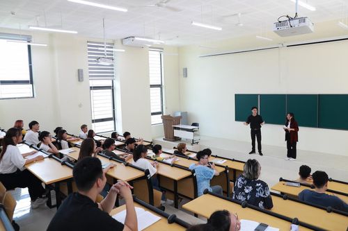 Cơ hội từ nhiều ngành học mới trong mùa tuyển sinh đại học năm 2025