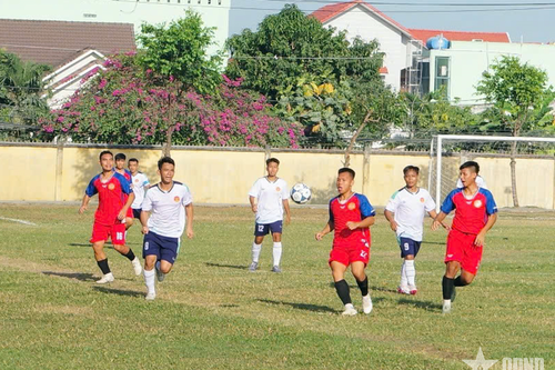 Quân khu 7 khai mạc giải bóng đá, bóng chuyền cụm 1