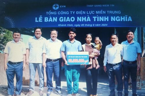 Điện lực miền Trung hỗ trợ 350 triệu đồng xây dựng nhà tình nghĩa tại tỉnh Khánh Hòa trong năm 2025