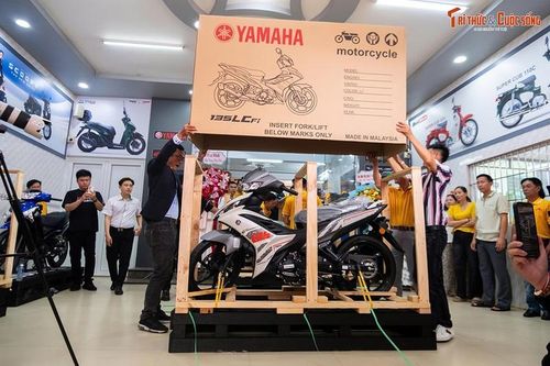 'Khui thùng' Yamaha 135LC hơn 100 triệu đồng, đắt gấp đôi Honda Winner
