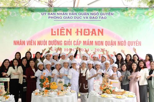 Hải Phòng: Nhân viên nuôi dưỡng 12 trường mầm non trổ tài nấu ăn