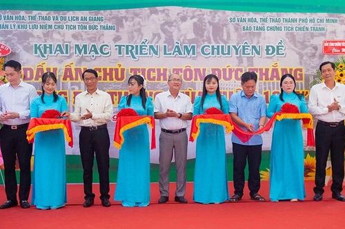 Triển lãm ảnh Dấu ấn Chủ tịch Tôn Đức Thắng trong đại thắng mùa Xuân 1975