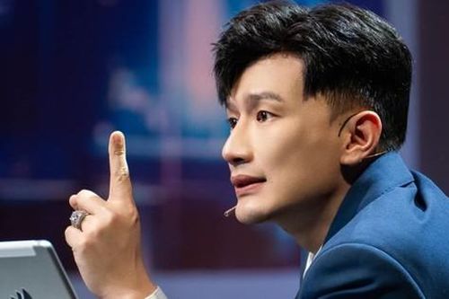 Showbiz 12/3: Dược sĩ Tiến bị tấn công