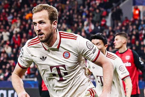 Harry Kane bùng nổ, Bayern Munich vùi dập Leverkusen