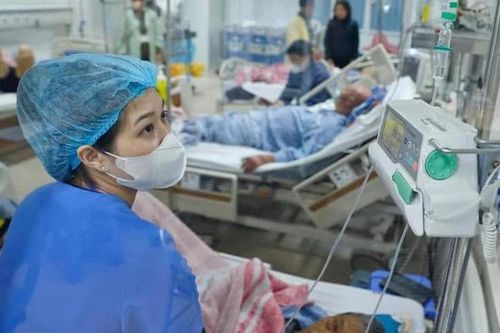 Kết cục đau lòng của nữ bác sĩ trẻ bỏ viện tự chữa ung thư