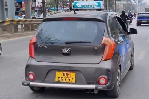 Liên tiếp phát hiện tài xế che biển số để 'né' phạt nguội ở Hà Nội
