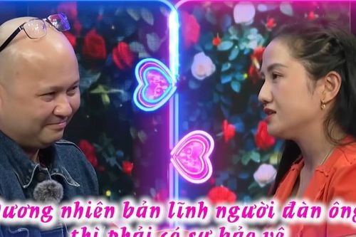Việt kiều Mỹ tìm bạn gái có bằng đại học, từ chối hẹn hò với cô gái hiếu thảo