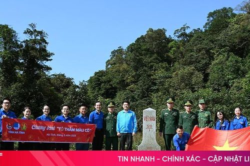 Tuổi trẻ Hà Tĩnh 'Tô thắm màu cờ' ở miền biên giới