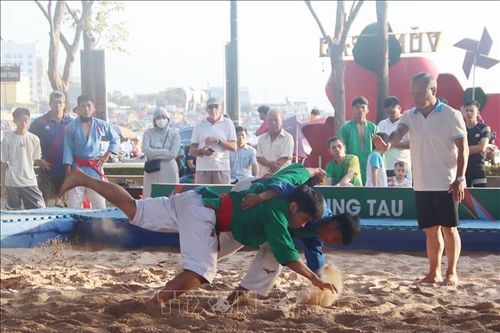 Khai mạc Giải vô địch Kurash bãi biển Quốc gia
